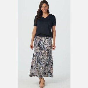 NWT Multicolor Print Sz Small Casual or Dress Slimming Jersey Knit Maxi Skirt